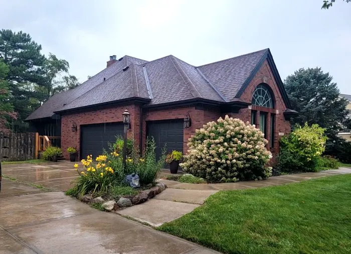 Complete Xterior Picture 2