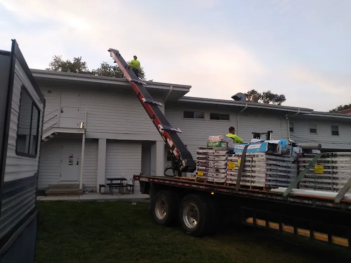 Husker Roofing Picture 3