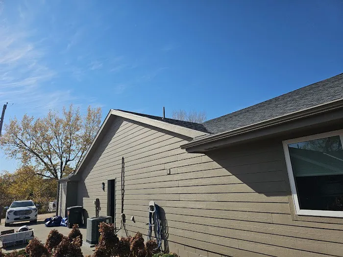 JDM Roofing, LLC Picture 10