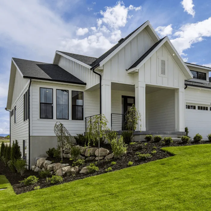 Royalty Roofing and Siding Picture 10