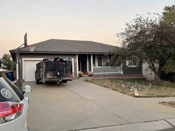 H & H Roofing Picture 2