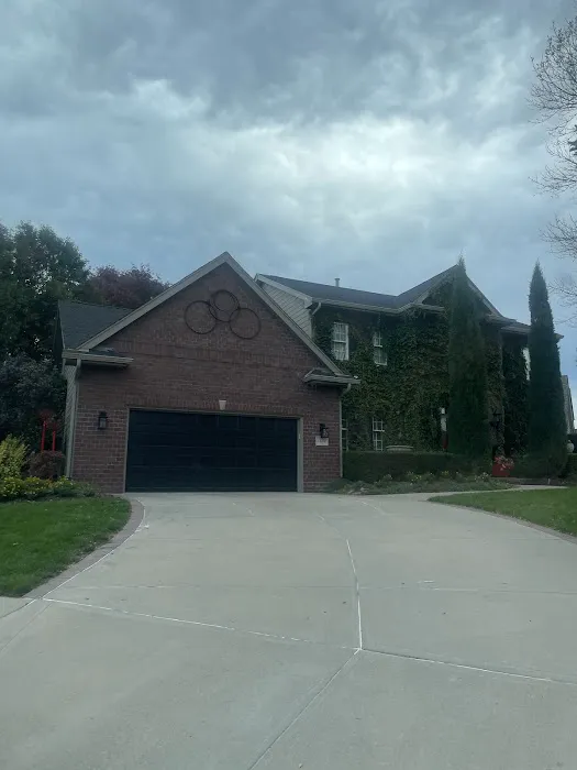 H & H Roofing Picture 4