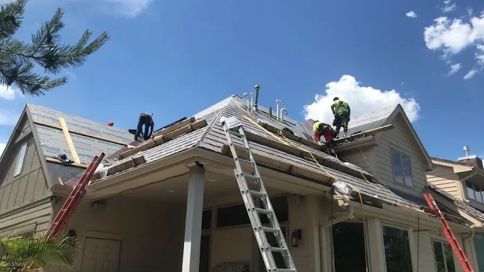 D&M Roofing and Siding Picture 1