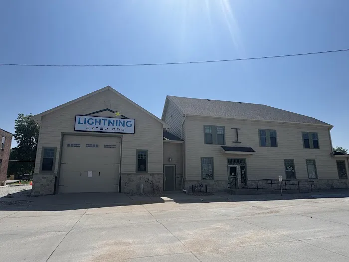 Lightning Exteriors Picture 4