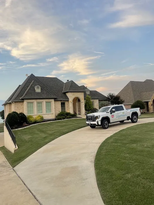 Lightning Exteriors Picture 6
