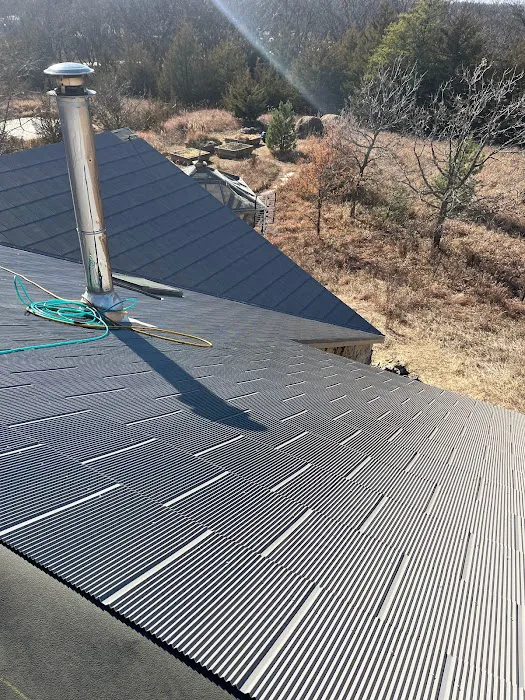 H & J Roofing Picture 5