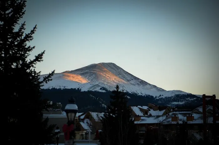 Aspen Peaks Roofing Picture 1