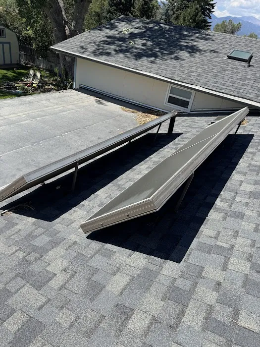 T & L Roofing Experts LLC Picture 10