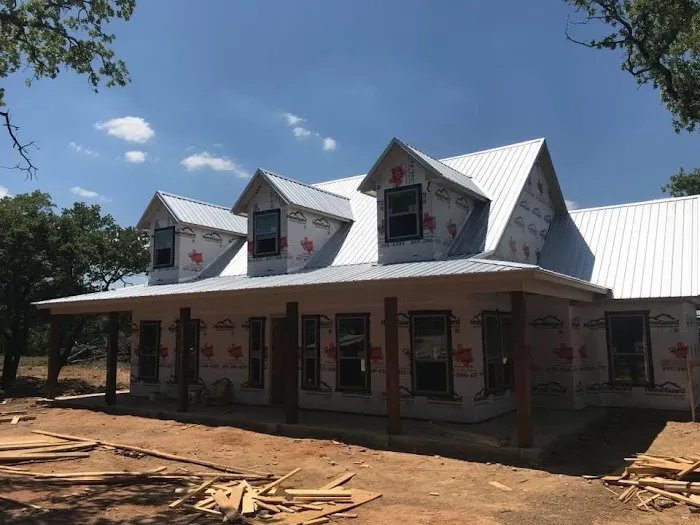 Red Oak Exteriors LLC Picture 1