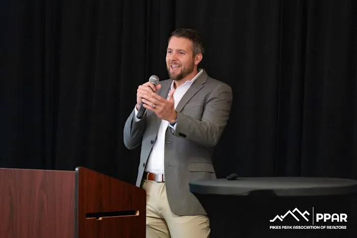 CO Roofing & Solar Picture 3