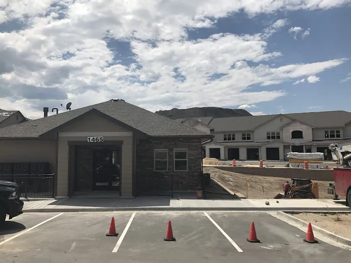 Castle Roofing & Construction, LLC Picture 2