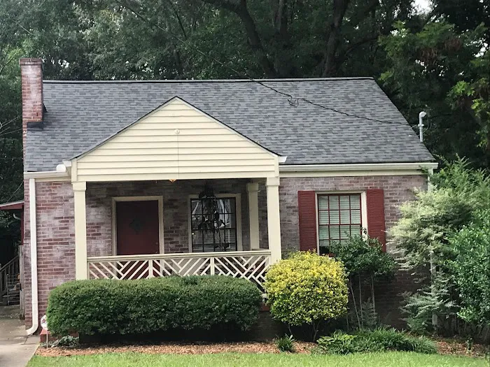 Rosie's Roofing and Restoration Picture 1