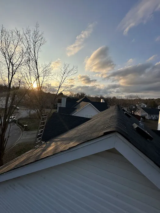 Vicente Roofing LLC Picture 1