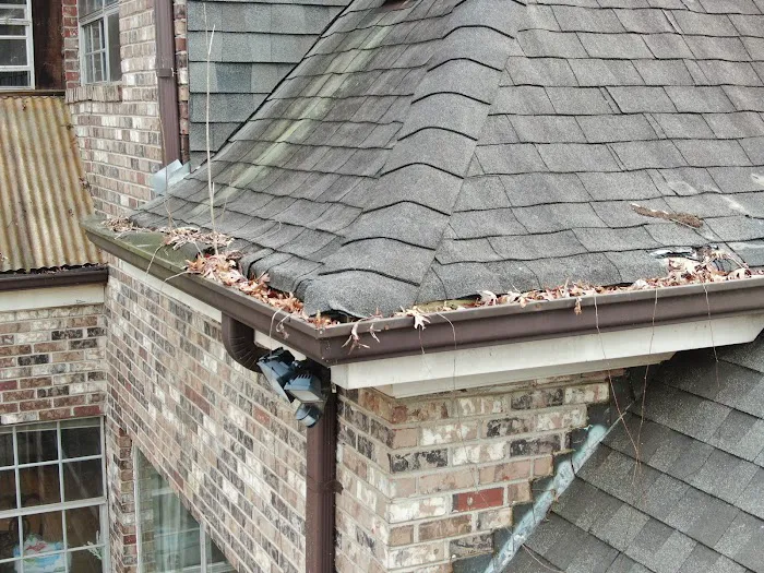 RST Roofing and Renovations, LLC Picture 2