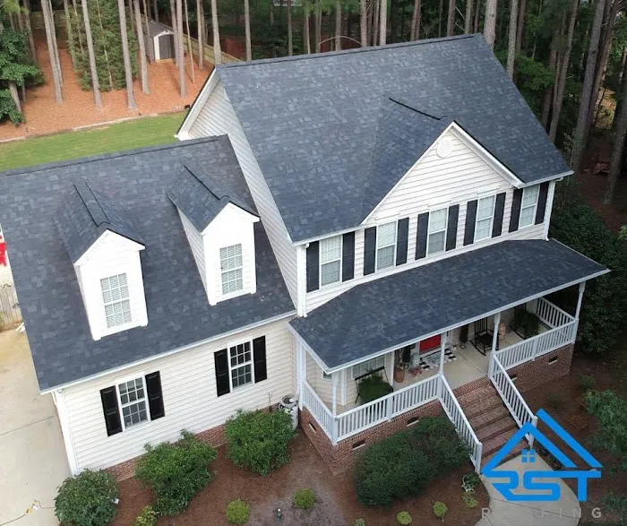 RST Roofing and Renovations, LLC Picture 7