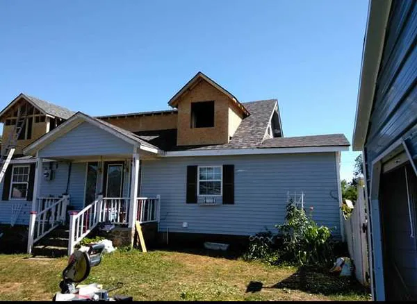 Atlanta Roofing and Siding Picture 1