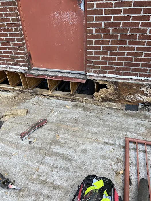 Capital 1 Roofing Commercial Roofing Co. Picture 3