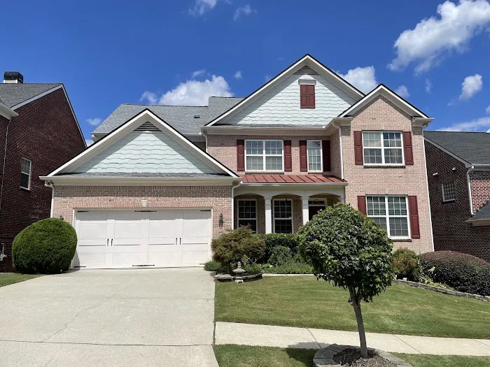 GMG ROOFING DIVISION LLC Picture 1