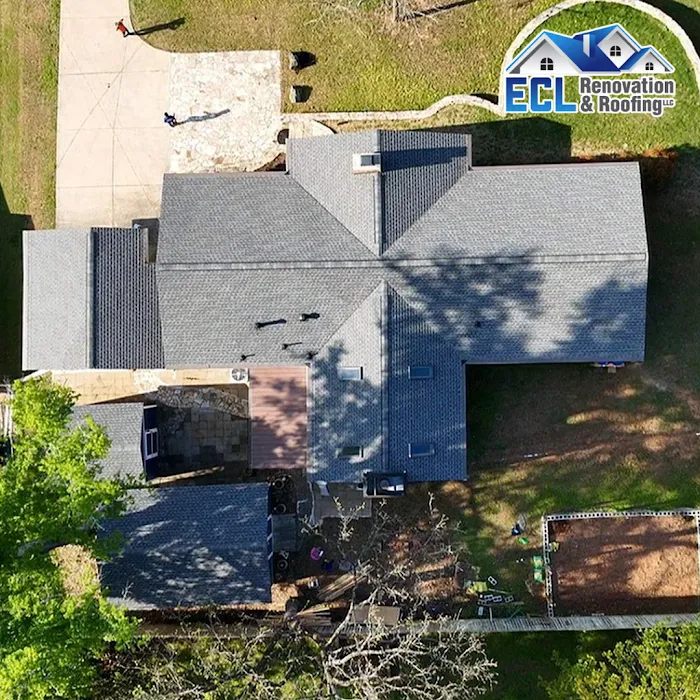 ECL Renovation & Roofing LLC Picture 7