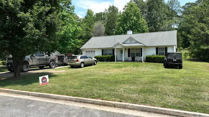 HILL TOP ROOFING & CONSTRUCTION Picture 2