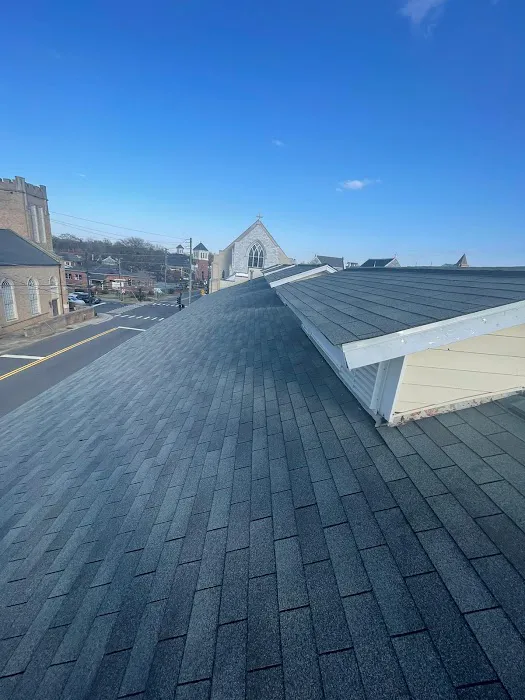 Reyes Roofing & Construction Picture 2