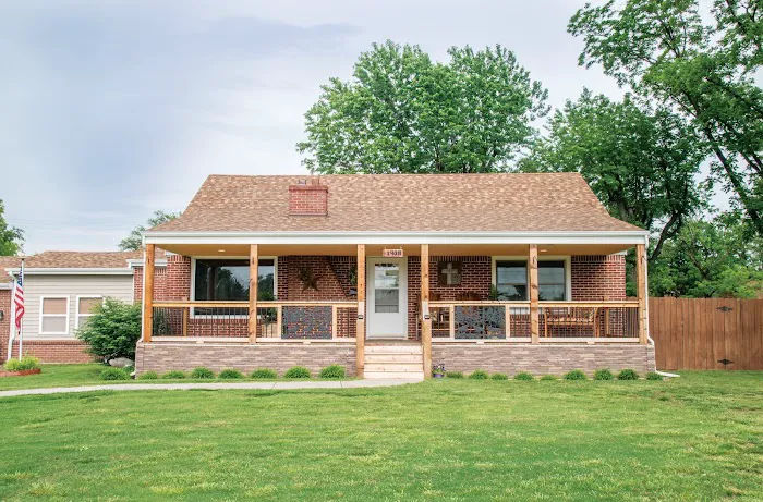 Metro Atlanta Roofing & Remodeling Picture 1