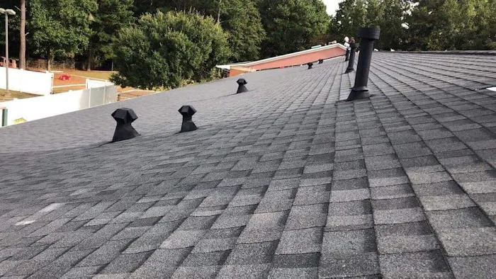 D & G Roofing and Painting Picture 2