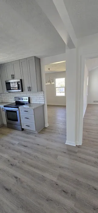 D & G Roofing and Painting Picture 10