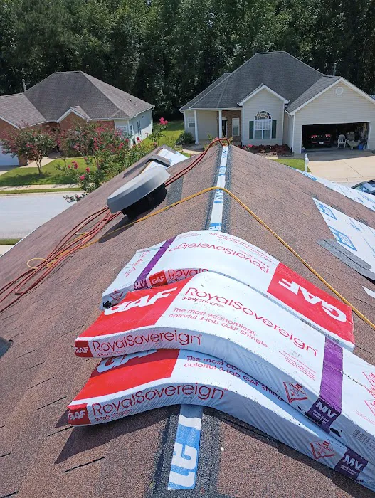 T&R ROOFING/GUTTERS Picture 8