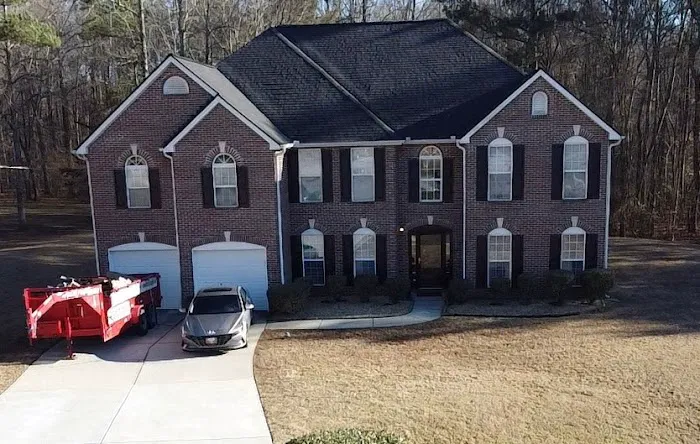 EWILLINSURE Roofing and Exteriors Picture 1