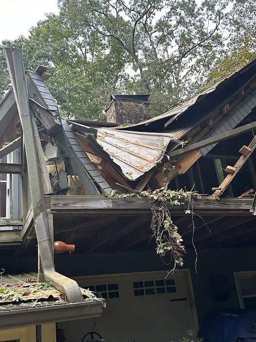 Breakwater Roofing & Restoration, Inc. Picture 2