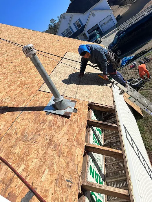 Advanced Roofing & Remodeling LLC Picture 4