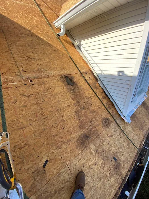 R M Roofing Group inc Picture 1