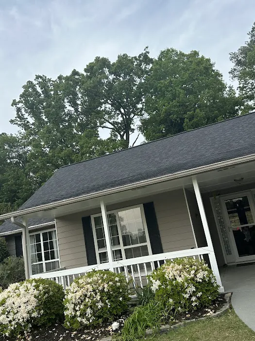 KAYEE ROOFING Picture 1