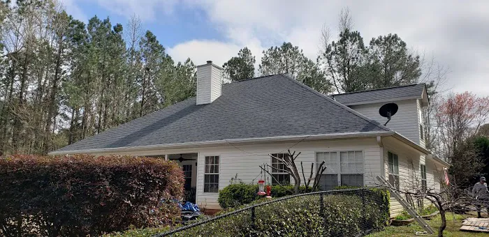 P&R Roofing Picture 1