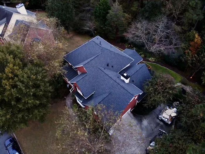 BlueBuilt Roofing & Siding Picture 5
