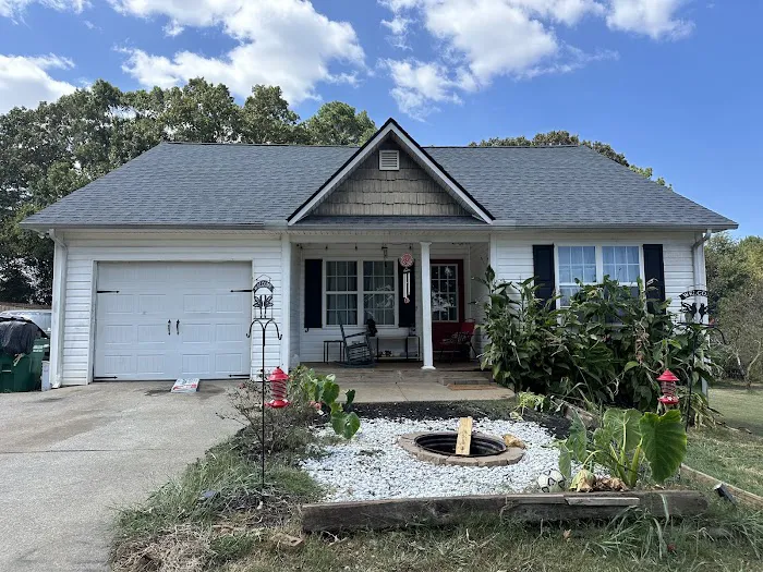 M&A Roofing - Roofing Contractor Picture 4