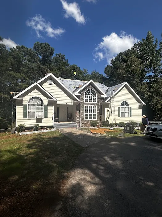 M&A Roofing - Roofing Contractor Picture 1