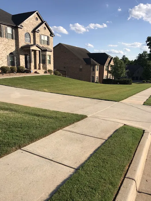 Service PRO'S Roofing and Gutters Picture 5