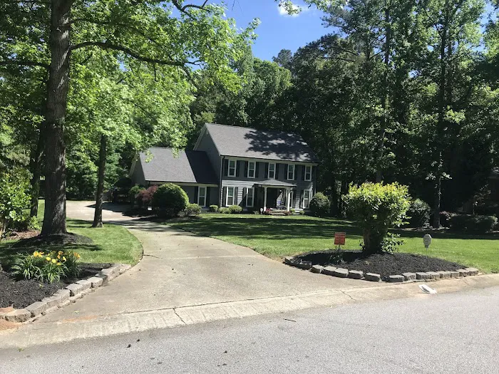 Service PRO'S Roofing and Gutters Picture 8