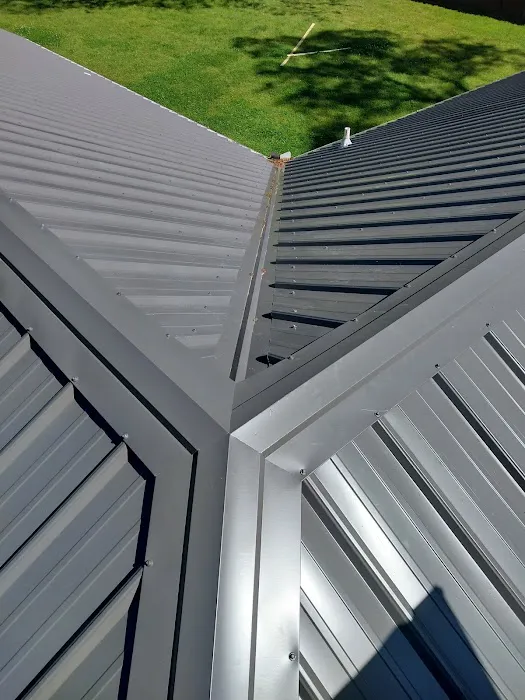 Drain Right Gutters & Roofing Picture 1