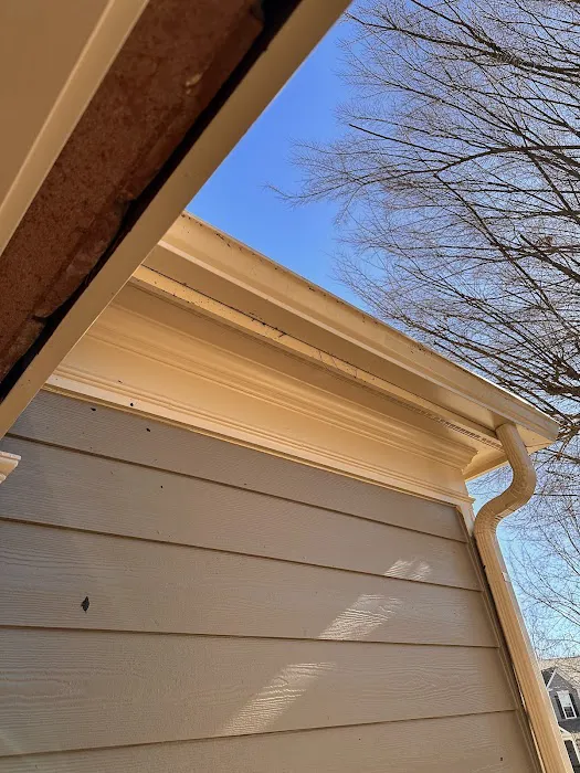 Shelter Guard Roofing and Gutters Picture 4