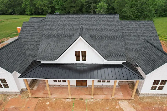 H & R Roofing and Construction Picture 6