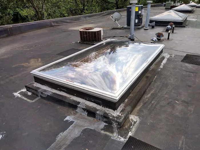 Abbott Brothers Roofing & Skylights Picture 1