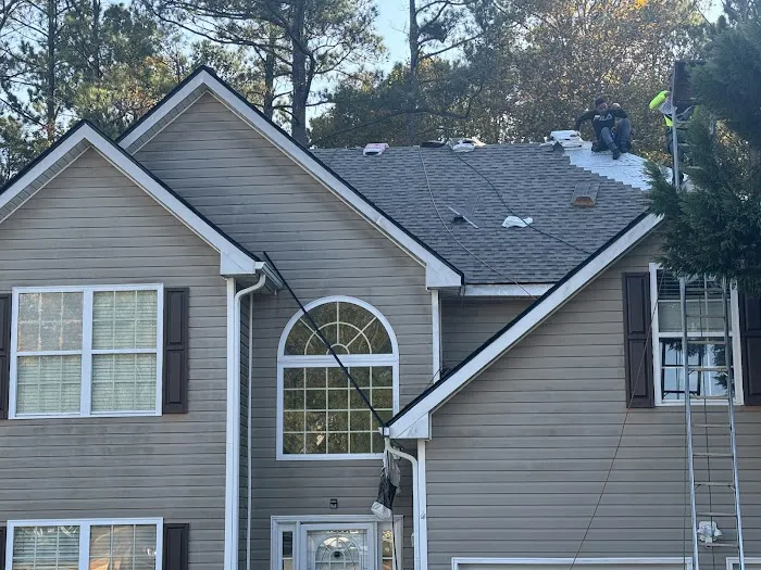 SHINGLE BROTHERS ROOFING AND RENOVATIONS Picture 2