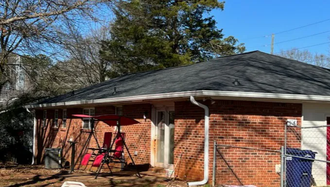 Mo Knows Roofing Picture 2