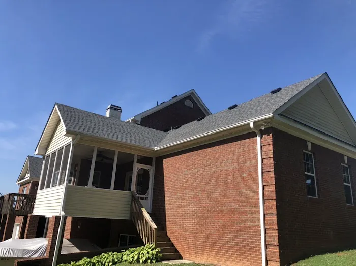 Stacey White Roofing Picture 4