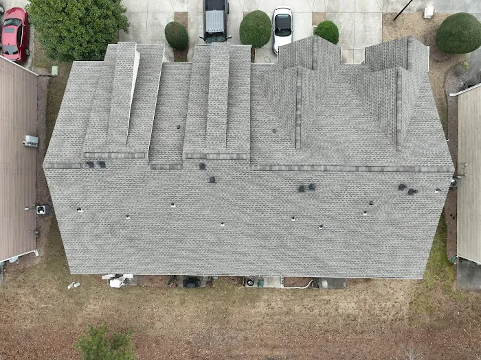 DOM Roofing & Restoration Picture 3
