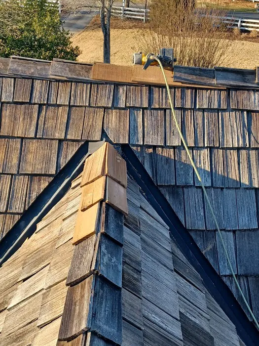 Mag selva Roofing, Gutters, Siding Picture 7