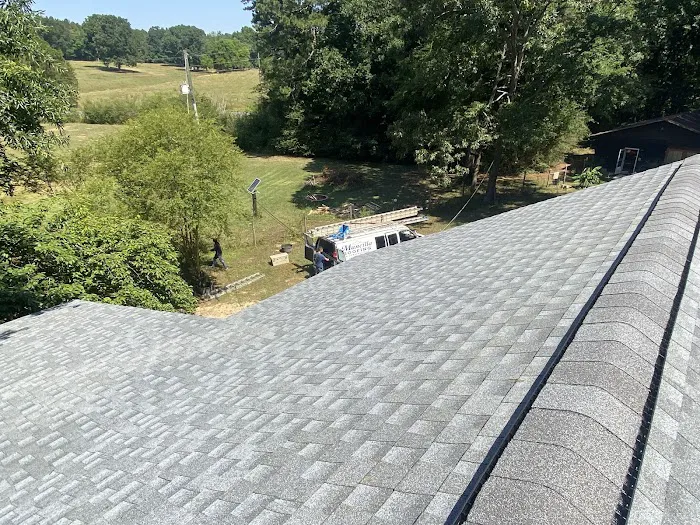 Mancilla Roofing & Construction Picture 2